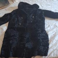Cappotto in Pelliccia Vera Astrakan con Collo in V