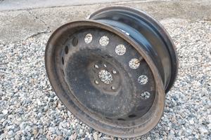 Cerchi in ferro 16 pollici 4 fori