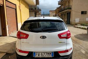 Kia Sportage III 1.7 Diesel 116CV Bianco brillante
