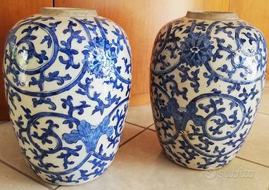 Vasi in porcellana antichi cinesi