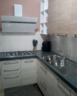  cucina angolare completa di 