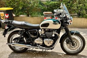 Bonneville T120 super accessoriata