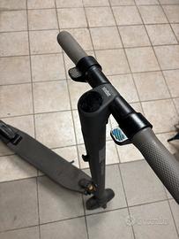 Monopattino segway ninebot es 2
