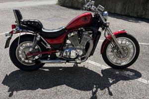 Suzuki Intruder vs 600