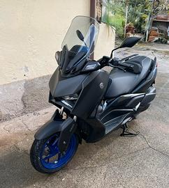 Xmax 300 2025