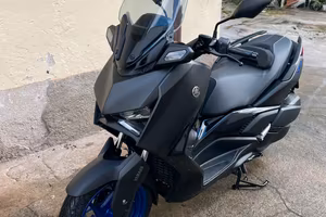 Xmax 300 2025