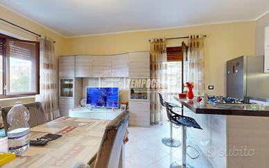 APPARTAMENTO TRILOCALE COMPLETAMENTE RISTRUTTURATO