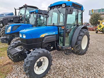 Trattore NEW HOLLAND mod. TNF 75