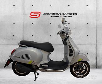 Vespa GTS 300 hpe Super Tech