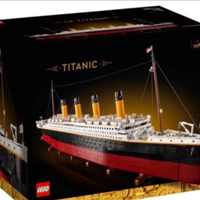 Lego Titanic kit nuovo e sigillato