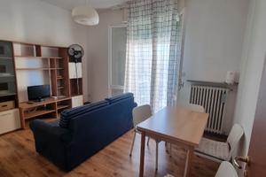 Stanza singola per ragazza zona Canalina