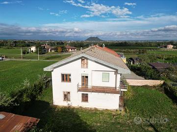 PORZIONE DI BIFAMILIARE A BAGNOLO PIEMONTE