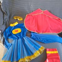 Vestito di carnevale superwoman