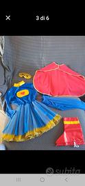 Vestito di carnevale superwoman