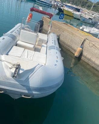 Alson 720 gommone motore 175cv suzuky
