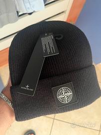 Cappello uomo invernale nero stonee island
