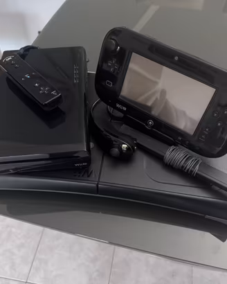 Nintendo Wii U + Balance Board + Giochi (Perfetta)
