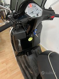 vespa GTS 125