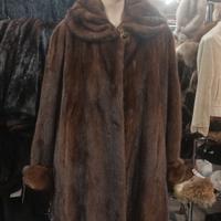 Visone DB con Collo a Corolla