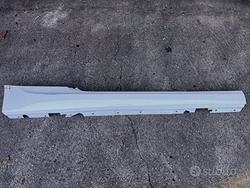 Minigonna destra bianca BMW 320 coup 2010 M-Sport