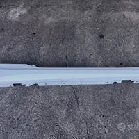 Minigonna destra bianca BMW 320 coup 2010 M-Sport