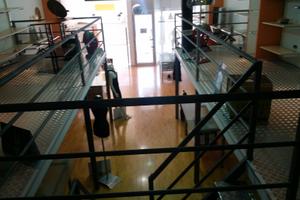 Locale commerciale in centro con ampio garage