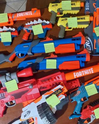 Fucili e pistole NERF funzionanti