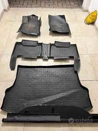 Tappeti gomme e cappelliera RAV4 2015