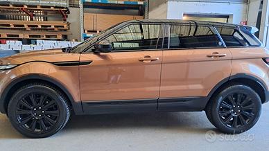 Evoque 2.2    150 cv 4wd  pelle naviga 19