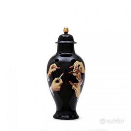 SELETTI vase lipsticks