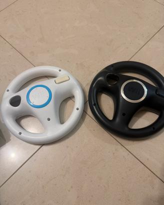 2 Telecomandi wii per giochi. Nero e bianco