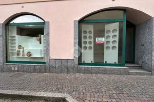 NEGOZIO A SONDRIO
