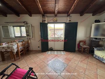 Casa, Termini Imerese.