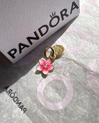 Pandora x Disney charm Oceania , fiore di vaiana