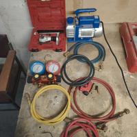 i attrezzatura montaggio condizionatori