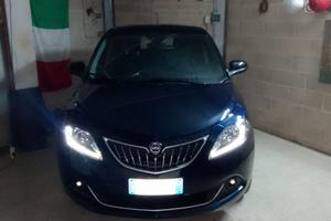 Lancia Ypsilon 1.0 gold hybrid 2022