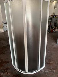 Doccia ad angolo completa di piatto 80x80