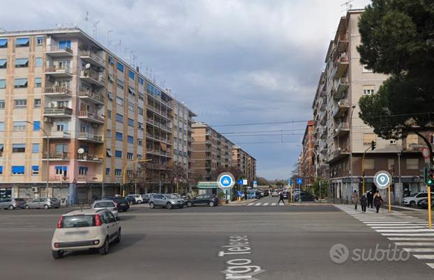 Prenestino bilocale con balcone