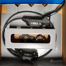 Freni Sram DB8