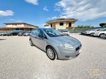 Fiat Grande Punto 1.3 MJT 75 cv 5 p 119.355 km uni
