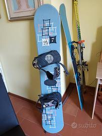Tavola con attacchi per snowboard
