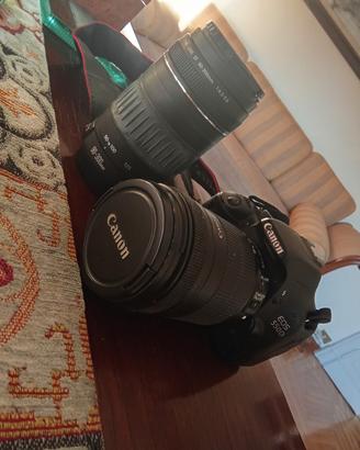 Canon EOS 550d in perfette condizioni . 
