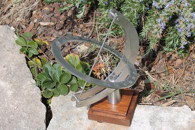 meridiana orologio solare da tavolo e terrazzo