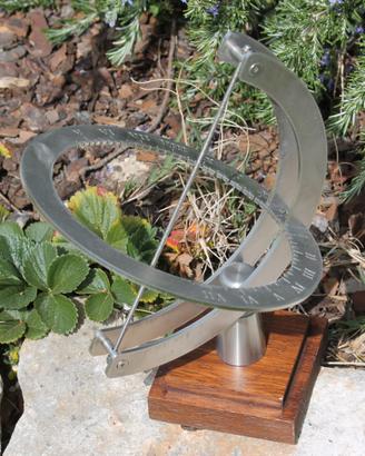 meridiana orologio solare da tavolo e terrazzo