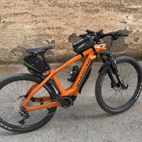 bicicletta elettrica Bianchi  e-omnia x-type