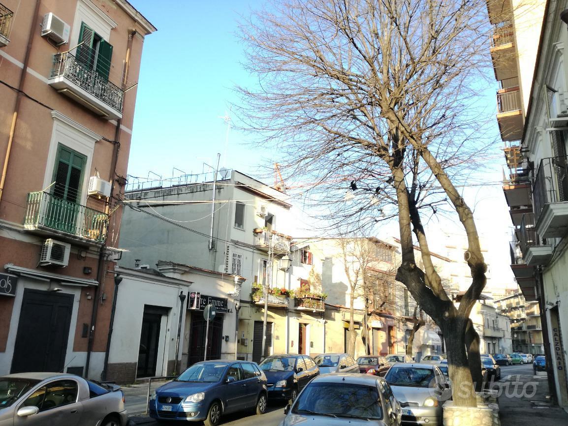 NEGOZIO A FOGGIA - Vista 2