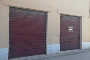 Locale commerciale uso negozio o uffici