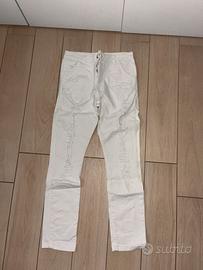 pantaloni bianchi