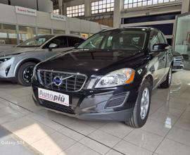 VOLVO XC60 D4 AWD Geartronic Kinetic