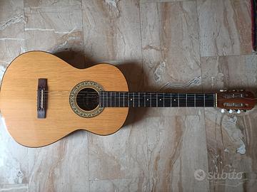 chitarra Melody  mod 325 con custodia  